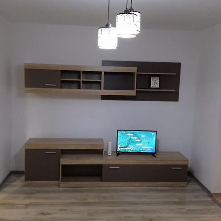 4 Rooms Apartment Tulcea Ngoại thất bức ảnh