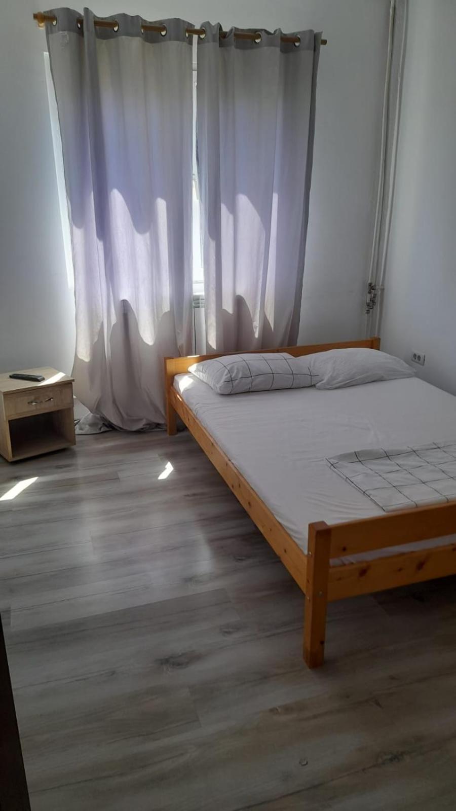 4 Rooms Apartment Tulcea Ngoại thất bức ảnh
